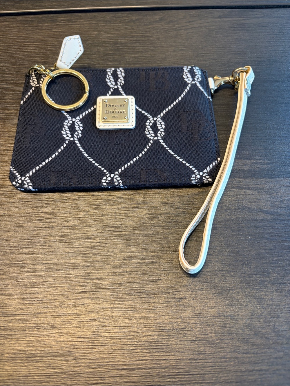 Dooney & Bourke Nautical Rope Print Wristlet Key Cles Wallet